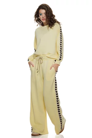 Trening dama tricotat premium galben cu inimioare