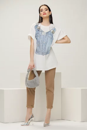 Tricou dama alb lung cu imprimeu corset de blug si aplicatii florale argintii