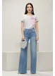 Tricou dama alb premium cu fundita roz aplicatii de perle si strasuri