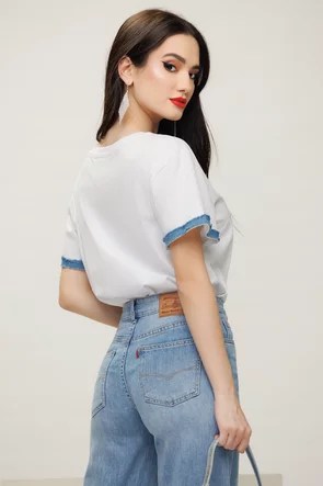 Tricou dama alb premium cu gentuta de blug