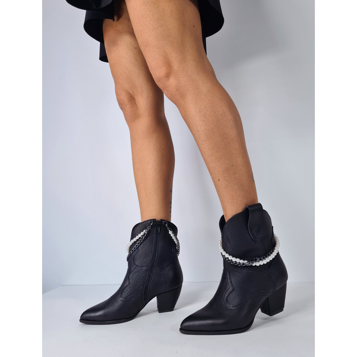 Aceasta este imaginea corespunzatoare acestui obiect