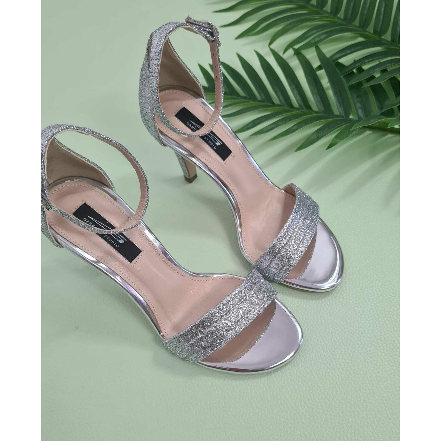 Aceasta este imaginea corespunzatoare acestui obiect