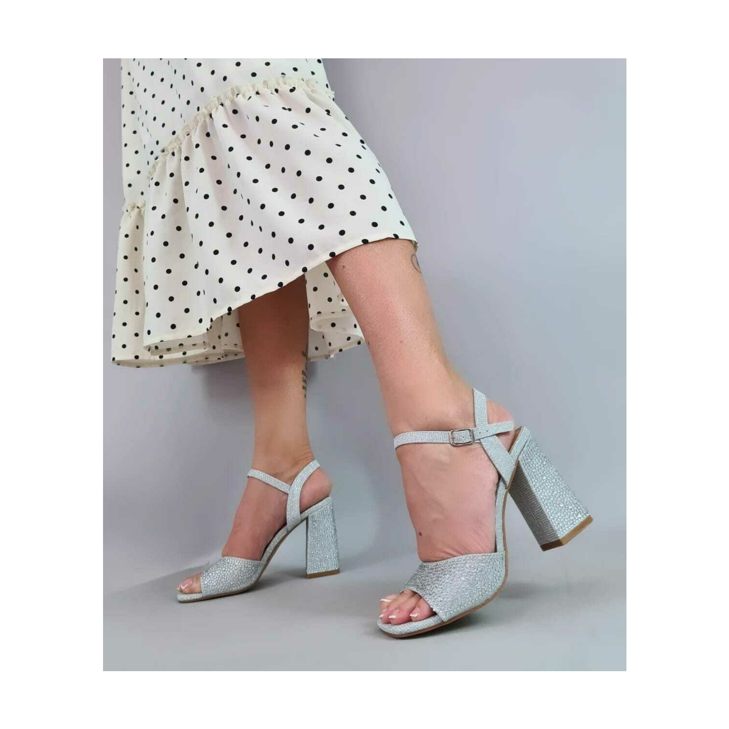 Aceasta este imaginea corespunzatoare acestui obiect