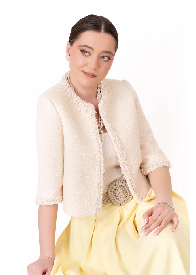 Blazer cream din tweed cu explozie din perle