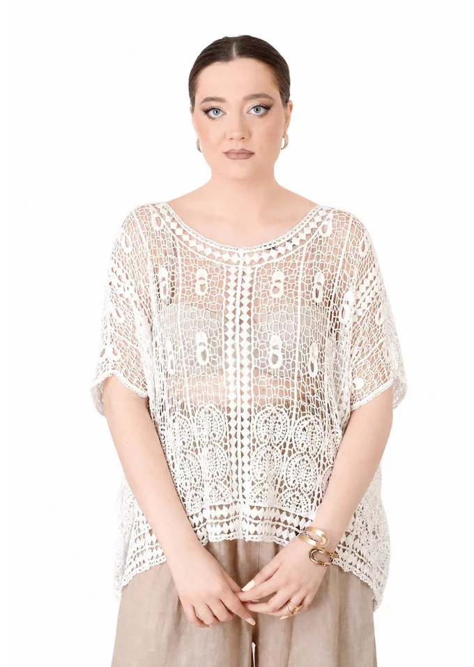 Bluza alba crosetata din macrame