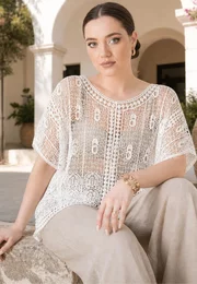 Bluza alba crosetata din macrame