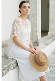 Bluza alba crosetata din macrame