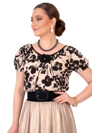 Bluza black petals din vascoza de vara creponata