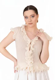 Bluza cream cu volane decorative