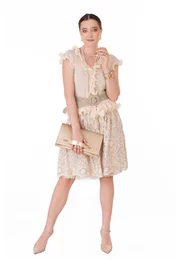 Bluza cream cu volane decorative
