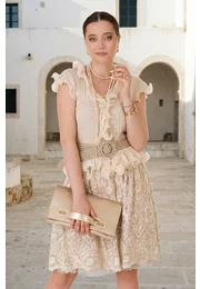 Bluza cream cu volane decorative