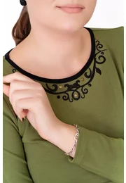 Bluza dark lime accesorizata cu broderie