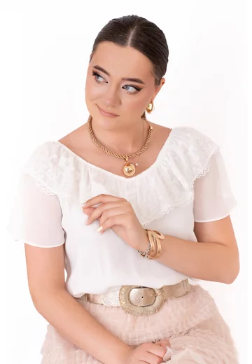 Bluza eleganta decorata cu dantela