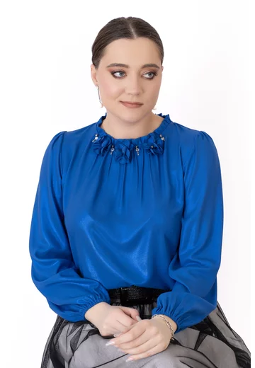 Bluza eleganta albastru topaz sidefat decorata cu flori si strasuri