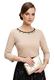 Bluza eleganta cream decorata cu colier din strasuri si perle