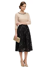 Bluza eleganta cream decorata cu colier din strasuri si perle