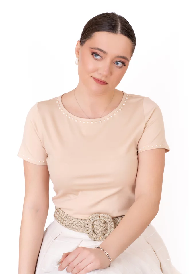 Bluza eleganta cream decorata cu perle