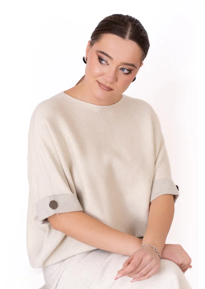 Bluza eleganta crem cu sidef si nasturi decorativi