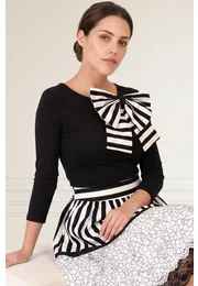 Bluza eleganta cu funda monocrome stripes din tafta alb negru