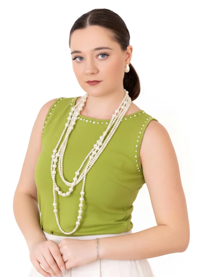Bluza eleganta eclat green  fara maneci accesorizata cu perle