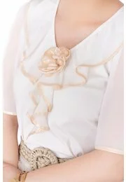 Bluza eleganta gold rose cu volan cerc