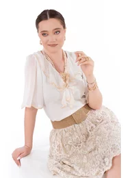 Bluza eleganta gold rose cu volan cerc