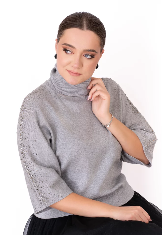 Bluza eleganta sidefata gri decorata cu strasuri si pietre