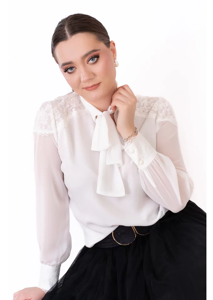 Bluza eleganta white chic cu esarfa si broderie pe umeri