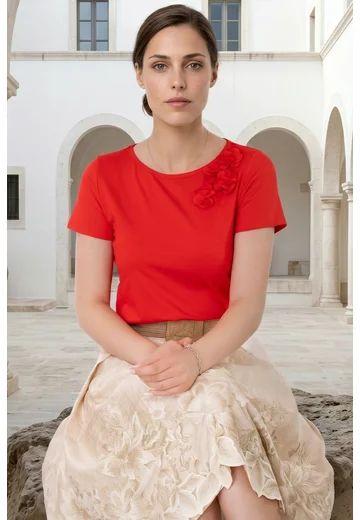 Bluza red currant cu decolteu cu flori