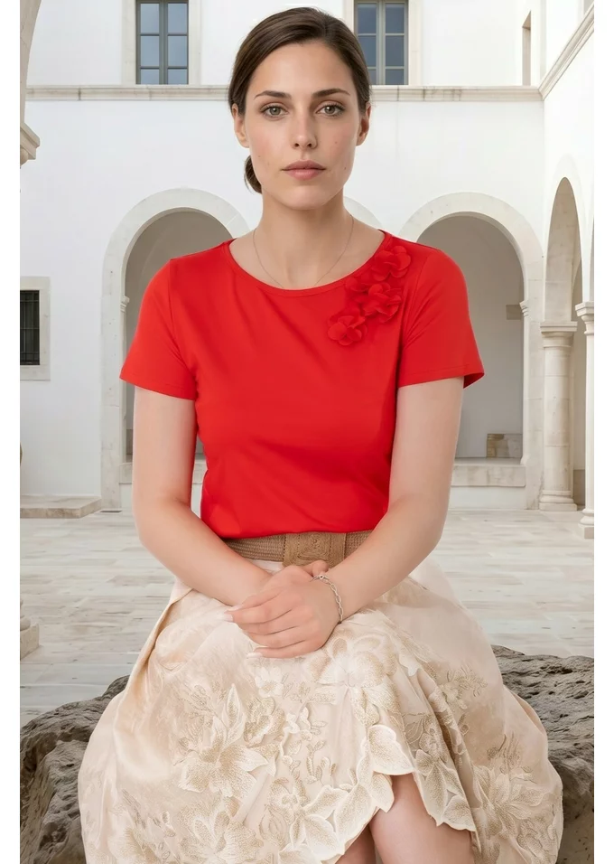 Bluza red currant cu decolteu cu flori