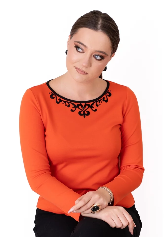 Bluza scarlet grace din jerse decorata broderie