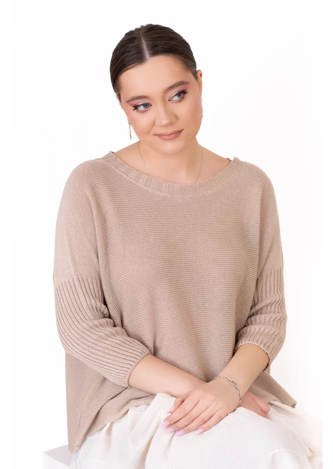 Bluza tricotata cu detalii fine bej