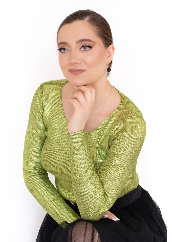 Bluza verde cu pelicula aurie