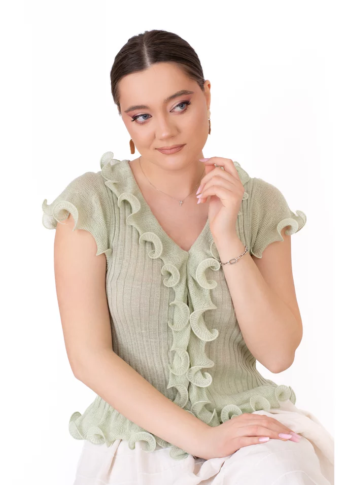 Bluza verde pastel cu volane decorative
