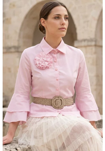 Camasa din poplin baby pink decorata cu floare si maneca evazata