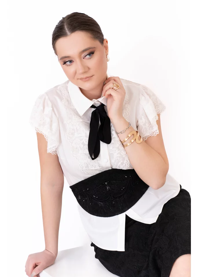 Camasa eleganta din poplin decorata cu jabou si funda