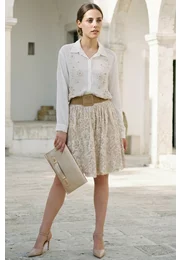 Camasa eleganta ivory decorata cu broderie , strasuri si perle