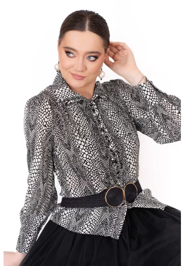 Camasa eleganta wild at heart accesorizata cu pietre si strasuri