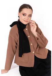 Cardigan elegantmaro caramel cu nasturi metalici statment si buzunare fine