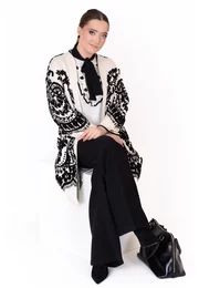 Cardigant tricotat cu model traditional