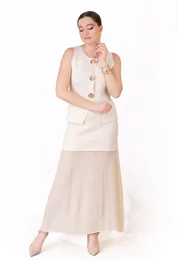 Compleu cream cu vesta si fusta midi