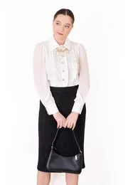 Fusta conica din lana neagra decorata cu broderie
