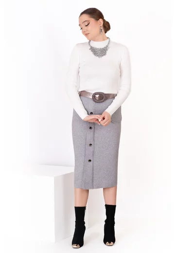 Fusta conica gri tricotata cu nasturi