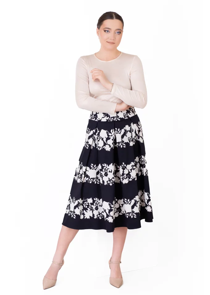 Fusta magnolia din poplin negru cu dungi florale