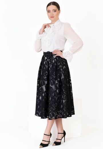 Fusta rafinata french lace in pliuri din dantela neagra