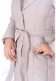 Geaca din fas gri deschis cu cordon si gluga decorata cu blana ton in ton