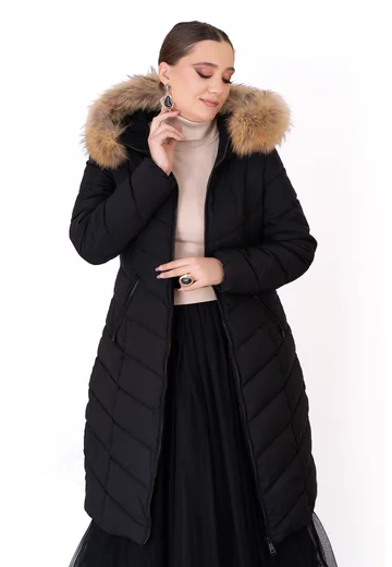 Geaca din fas neagra cu gluga decorata cu blana bej