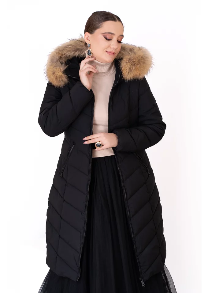 Geaca din fas neagra cu gluga decorata cu blana bej