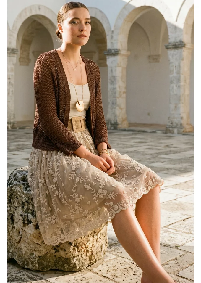 Jerse crosetat din macrame maro cu fir lurex