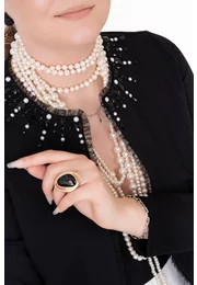 Jerseu elegant negru accesorizat cu perle si strasuri